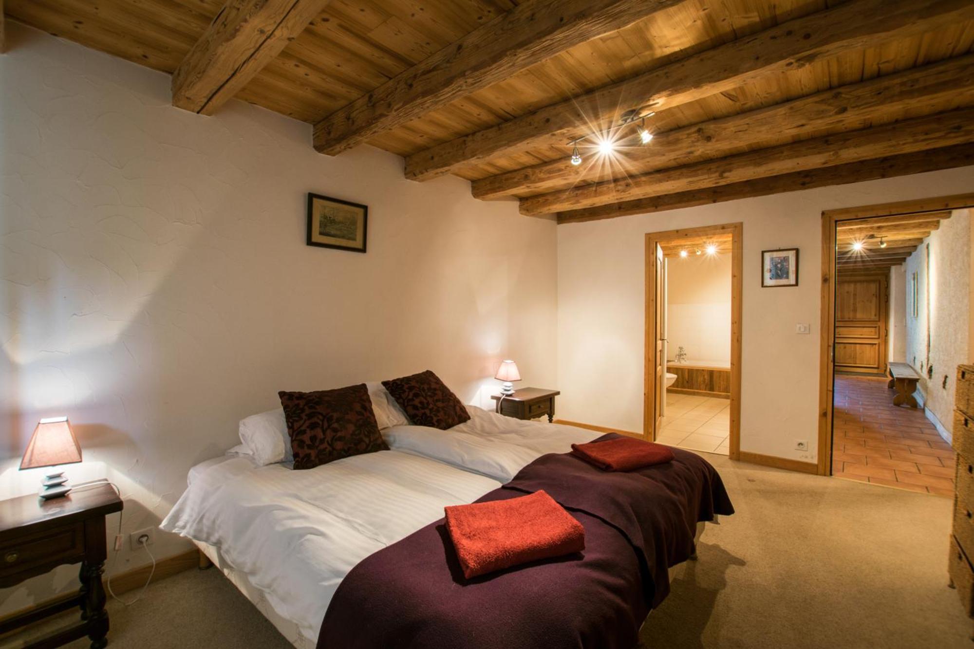 La Ferme Du Chateau Abondance Exteriör bild