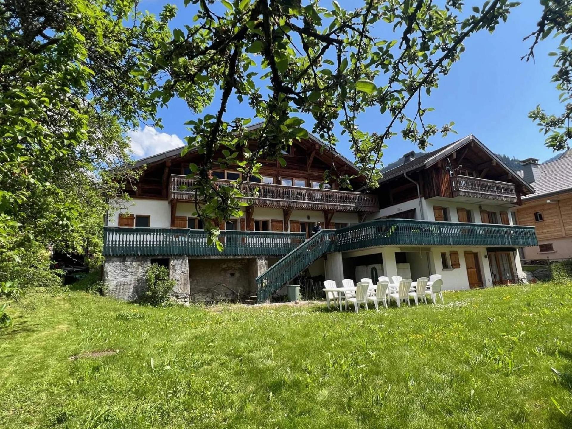La Ferme Du Chateau Abondance Exteriör bild